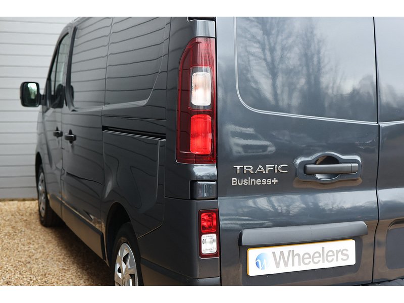 Used Renault Trafic 2022 for sale - 77902525: Photo 35