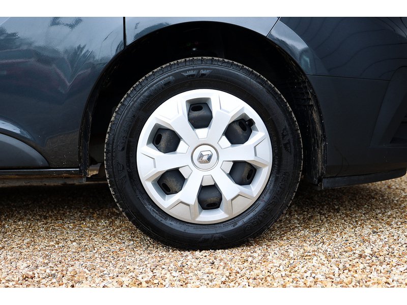 Used Renault Trafic 2022 for sale - 77902525: Photo 40