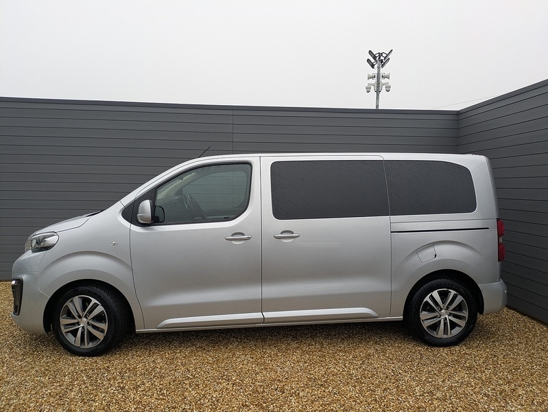 Used Peugeot Traveller 2017 for sale - 77283772: Photo 11