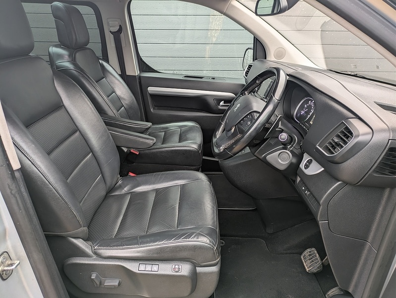 Used Peugeot Traveller 2017 for sale - 77283772: Photo 18