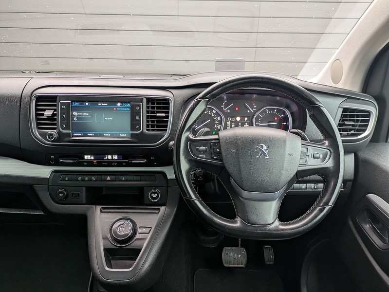 Used Peugeot Traveller 2017 for sale - 77283772: Photo 2