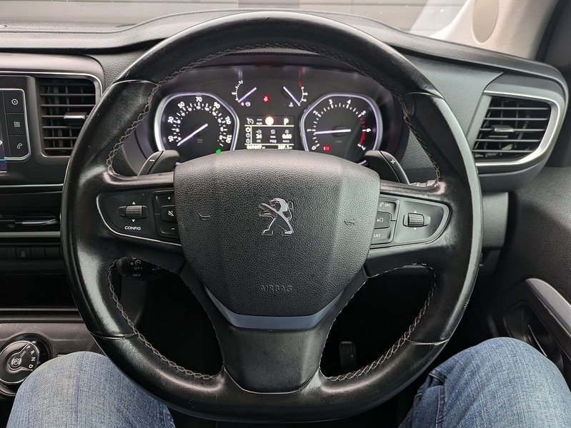 Used Peugeot Traveller 2017 for sale - 77283772: Photo 26