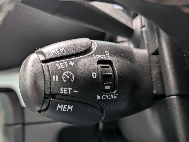 Used Peugeot Traveller 2017 for sale - 77283772: Photo 29