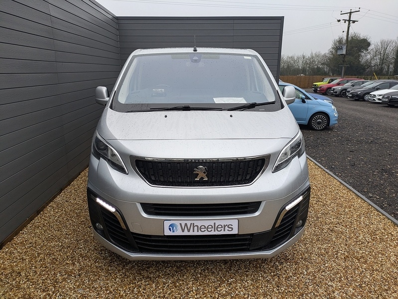 Used Peugeot Traveller 2017 for sale - 77283772: Photo 5