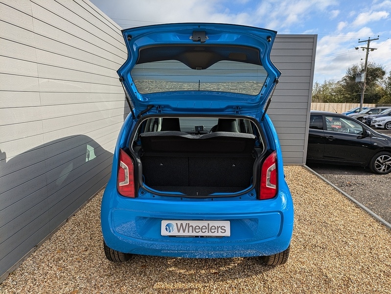 Used Volkswagen up! 2016 for sale - 76383124: Photo 8