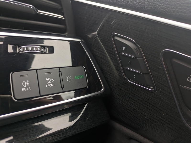 Used Audi Q7 2020 for sale - 77605228: Photo 29