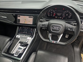 Used Audi Q7 2020 for sale - 77605228: Photo