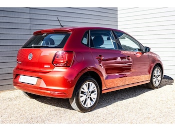 Used Volkswagen Polo 2015 for sale - 79468723: Photo