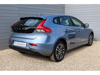Used Volvo V40 2017 for sale - 78711388: Photo