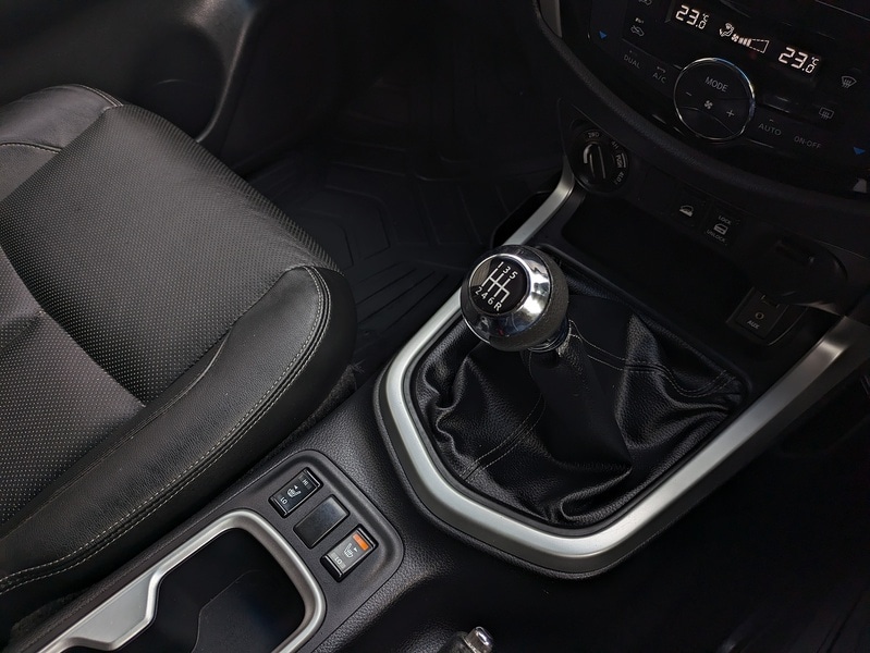 Used Nissan Navara 2017 for sale - 76413297: Photo 12