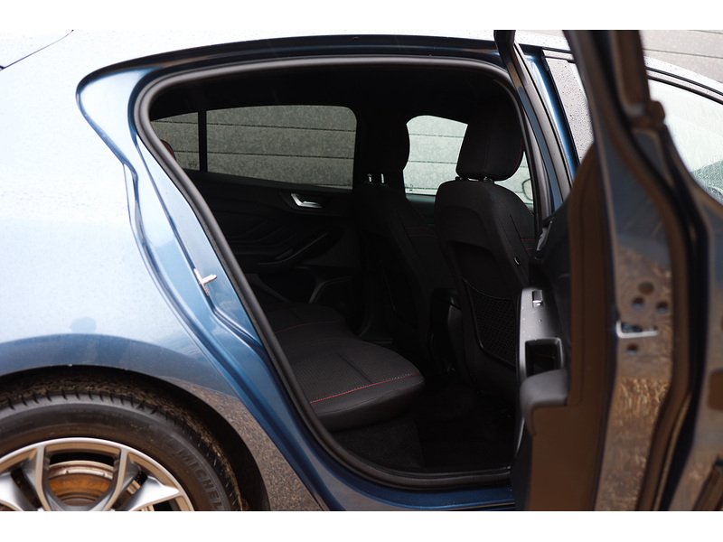 Used Ford Focus 2020 for sale - 78016642: Photo 35