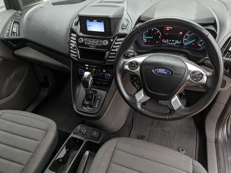 Used Ford Grand Tourneo Connect 2018 for sale - 75970322: Photo 21