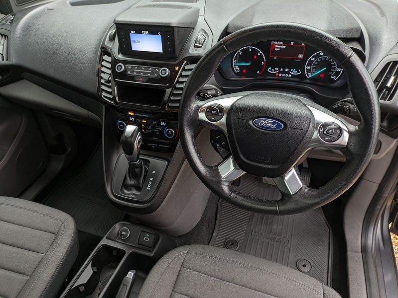 Used Ford Grand Tourneo Connect 2018 for sale - 75970322: Photo 22