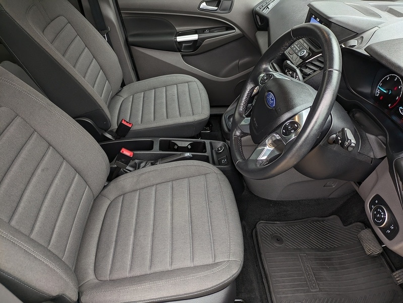 Used Ford Grand Tourneo Connect 2018 for sale - 75970322: Photo 23