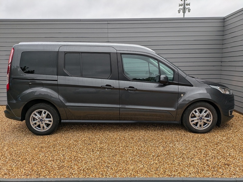 Used Ford Grand Tourneo Connect 2018 for sale - 75970322: Photo 27