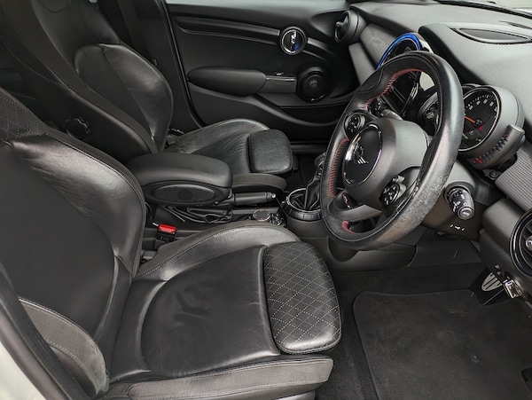 Used MINI Hatch 2017 for sale - 76320175: Photo 11
