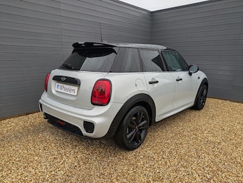 Used MINI Hatch 2017 for sale - 76320175: Photo 3