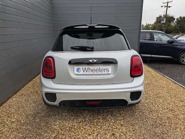 Used MINI Hatch 2017 for sale - 76320175: Photo 8