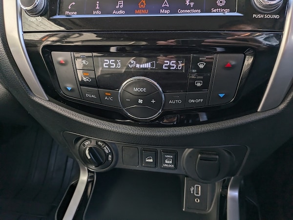 Used Nissan Navara 2021 for sale - 76330405: Photo 13