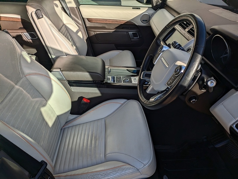 Used Land Rover Discovery 2017 for sale - 76392259: Photo 13