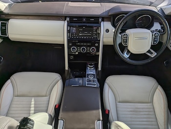 Used Land Rover Discovery 2017 for sale - 76392259: Photo