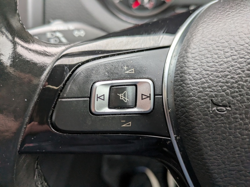 Used Volkswagen Amarok 2015 for sale - 76968264: Photo 21