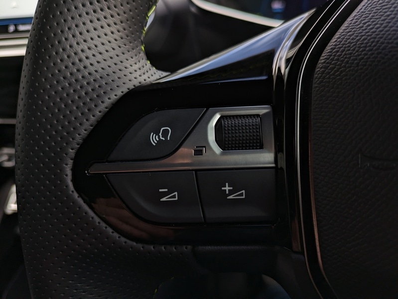 Used Peugeot 208 2022 for sale - 76566264: Photo 18