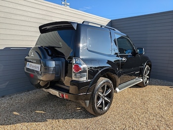 Used Mitsubishi Shogun 2017 for sale - 76102086: Photo