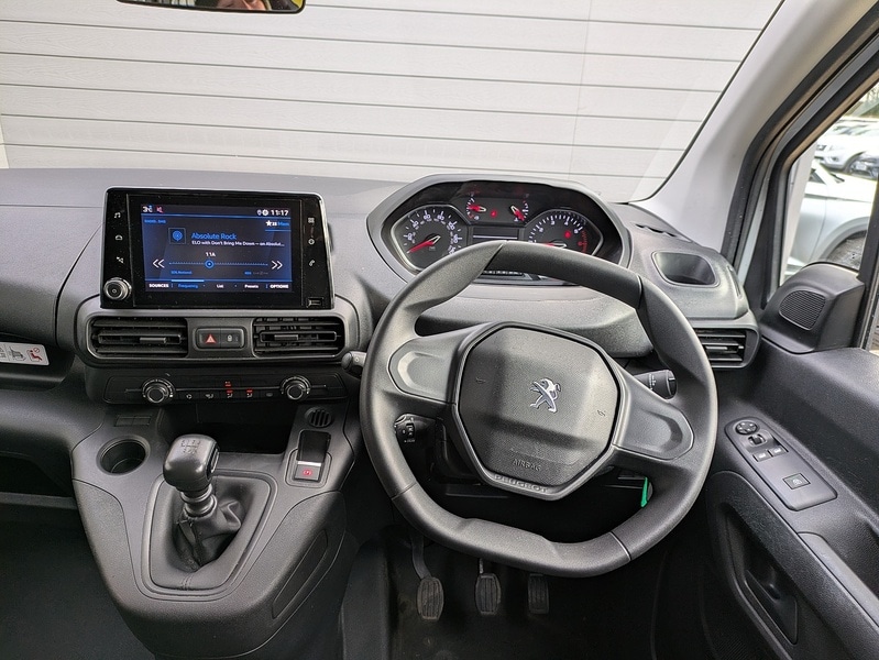 Used Peugeot Partner 2022 for sale - 77046211: Photo 2