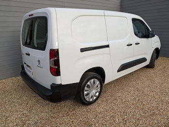 Used Peugeot Partner 2022 for sale - 77046211: Photo