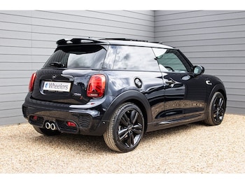 Used MINI Hatch 2019 for sale - 79582416: Photo