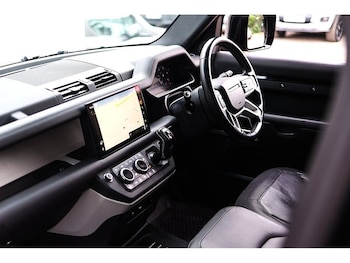 Used Land Rover Defender 110 2023 for sale - 78897213: Photo