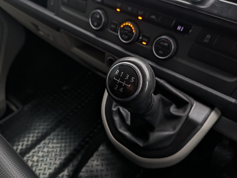 Used Volkswagen Transporter Shuttle 2019 for sale - 76578163: Photo 12