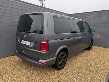 Used Volkswagen Transporter Shuttle 2019 for sale - 76578163: Photo