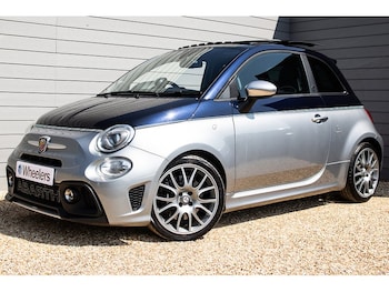 Used Abarth 695 2017 for sale - 79346367: Photo