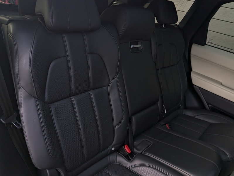 Used Land Rover Range Rover Sport 2015 for sale - 77517538: Photo 32