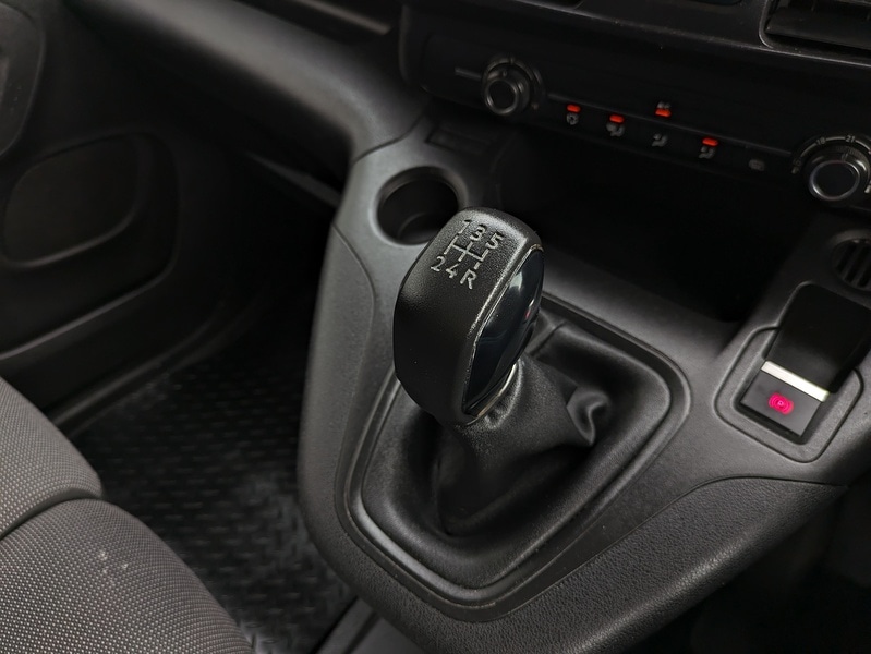 Used Peugeot Partner 2020 for sale - 76845876: Photo 12