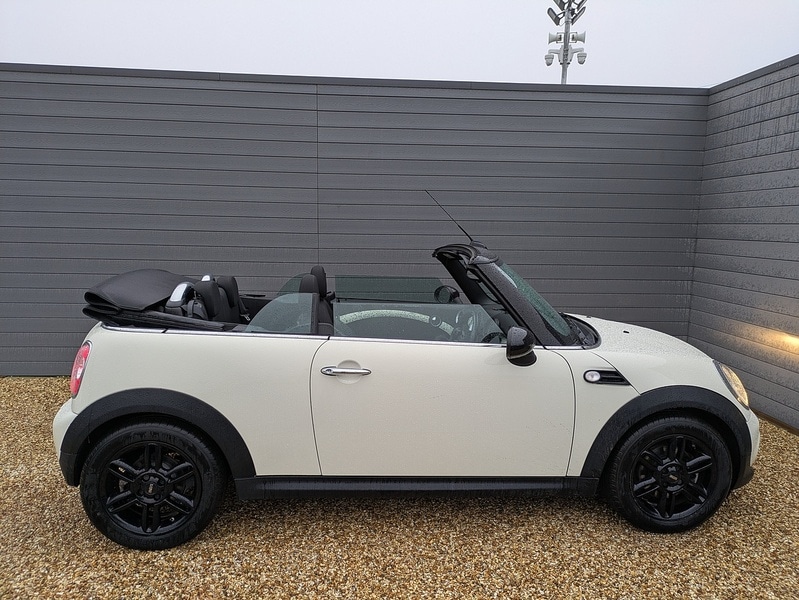 Used MINI Convertible 2015 for sale - 77140314: Photo 16