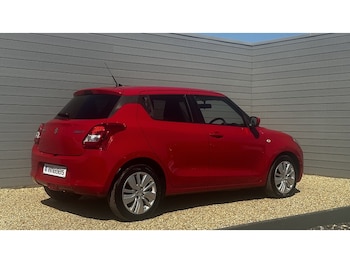 Used Suzuki Swift 2018 for sale - 79507195: Photo
