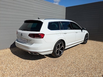 Used Volkswagen Passat 2021 for sale - 75871620: Photo