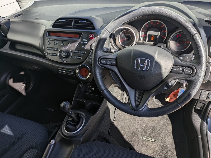 Used Honda Jazz 2015 for sale - 77716183: Photo 2