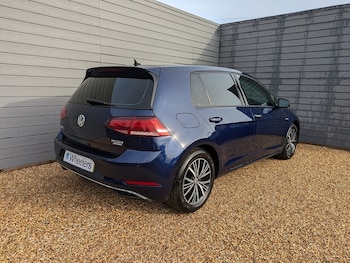 Used Volkswagen Golf 2018 for sale - 76413295: Photo