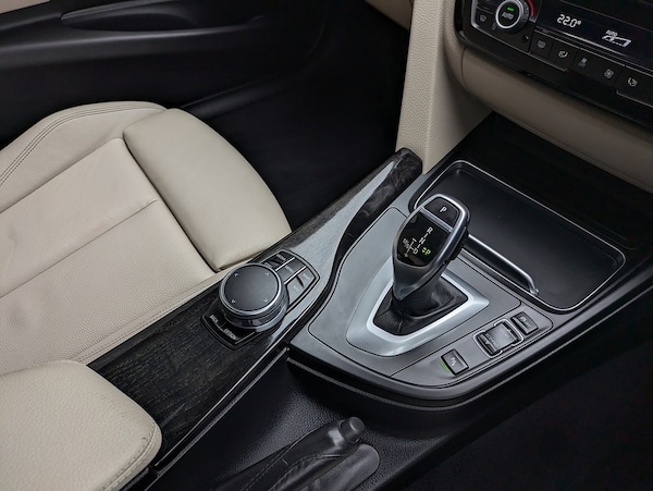 Used BMW 3 Series 2017 for sale - 75986655: Photo 12