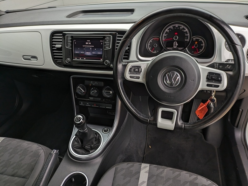 Used Volkswagen Beetle 2017 for sale - 76232409: Photo 12