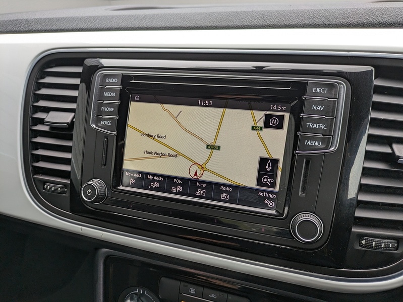 Used Volkswagen Beetle 2017 for sale - 76232409: Photo 16