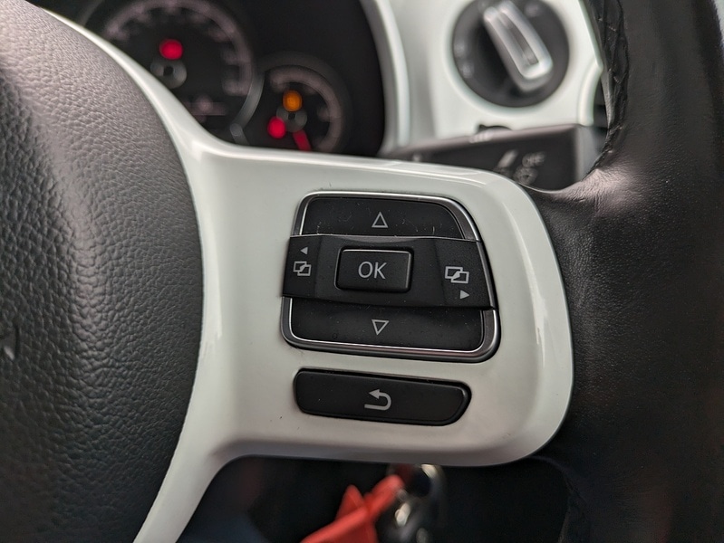 Used Volkswagen Beetle 2017 for sale - 76232409: Photo 20