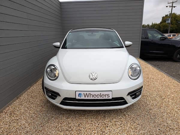 Used Volkswagen Beetle 2017 for sale - 76232409: Photo 4