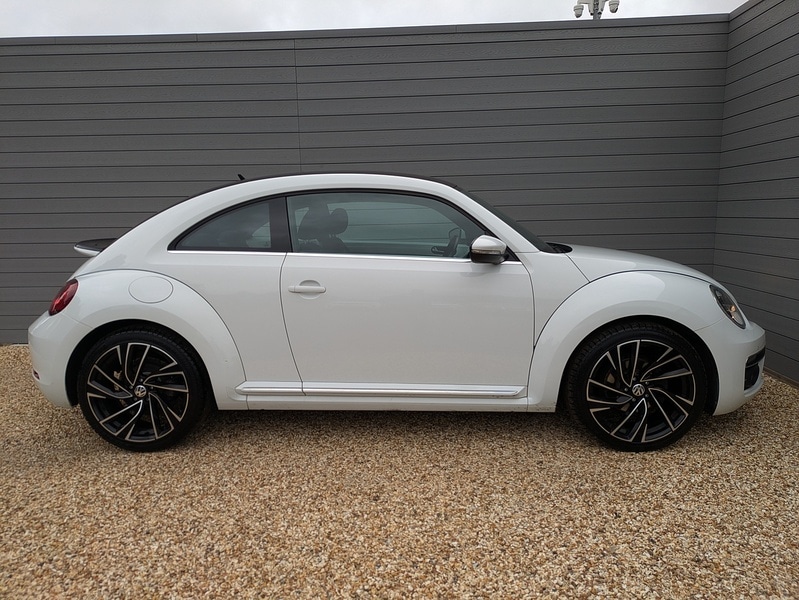 Used Volkswagen Beetle 2017 for sale - 76232409: Photo 6