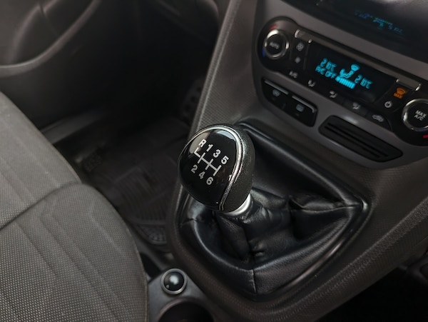 Used Ford Transit Connect 2015 for sale - 76320164: Photo 12