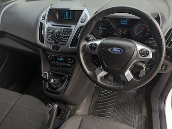 Used Ford Transit Connect 2015 for sale - 76320164: Photo 2